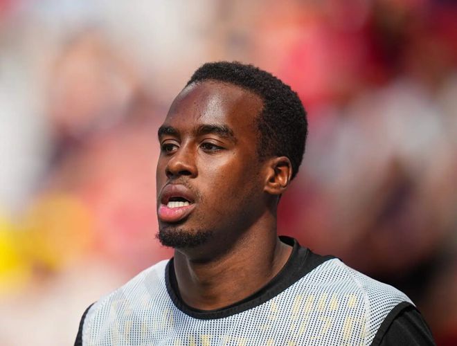 切爾西提交吉滕斯轉會方案，達成7年協(xié)議