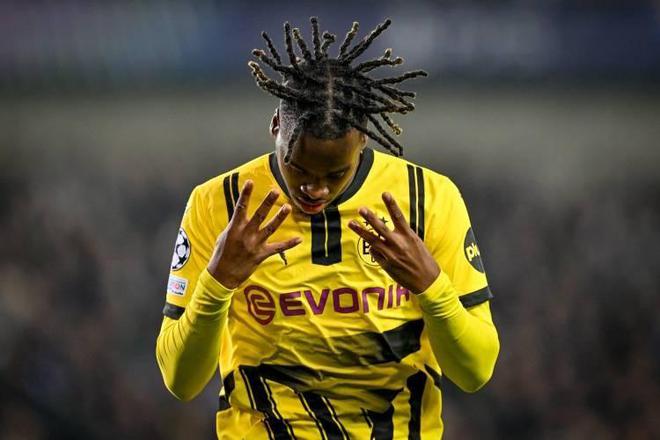 兩英星大賺兩億，再報(bào)高價(jià)，嘗甜頭不止。