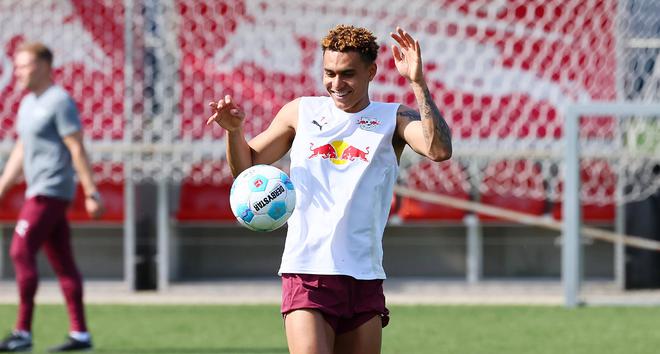 英媒：阿森納等隊(duì)盯上20歲左翼努薩，萊比錫標(biāo)價(jià)4500萬(wàn)歐。