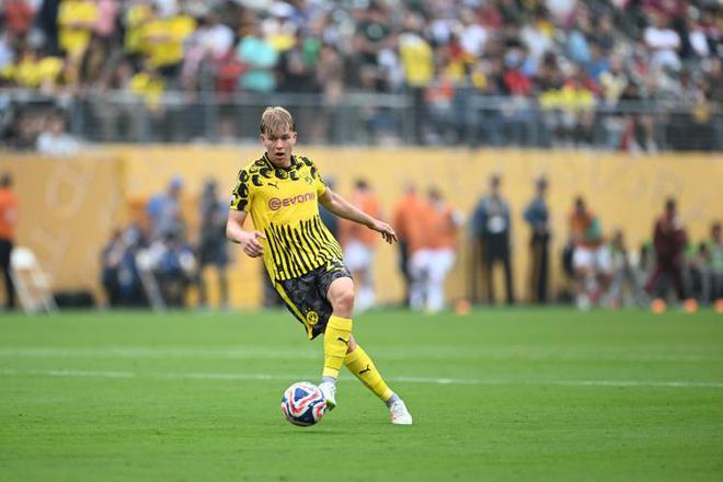 斯文松：表現佳，尤以上半場突出，每賽皆有進步。