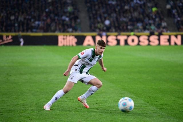 英媒：多隊盯上門興年輕后衛烏爾里希，熱刺、利茲聯有意。