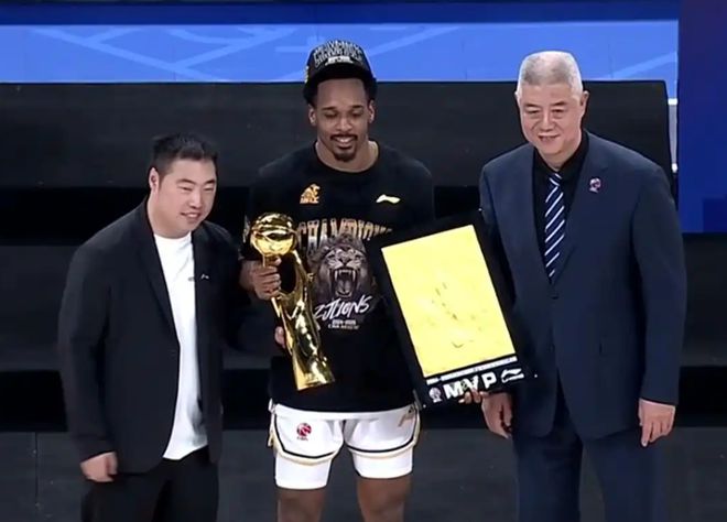 亞冠廣廈陣容揭曉，布朗納利領三陣，出線存望！