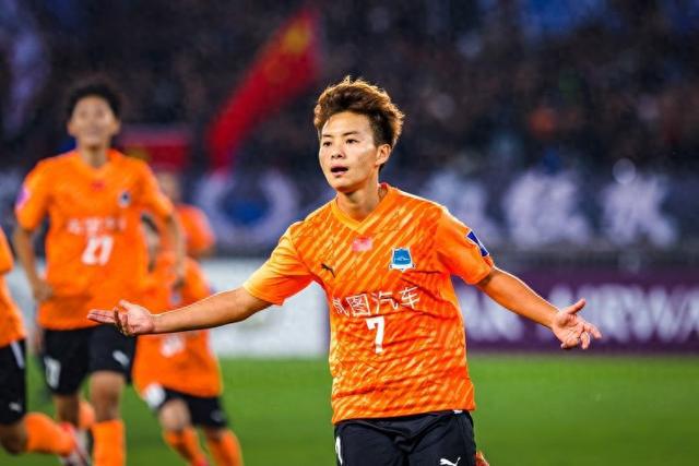 亞冠決戰末刻點球定勝！王霜果斷出擊！