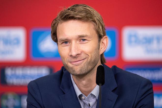 藥廠總監：專注紅軍，維爾茨盡責，轉會費鑄冠軍。