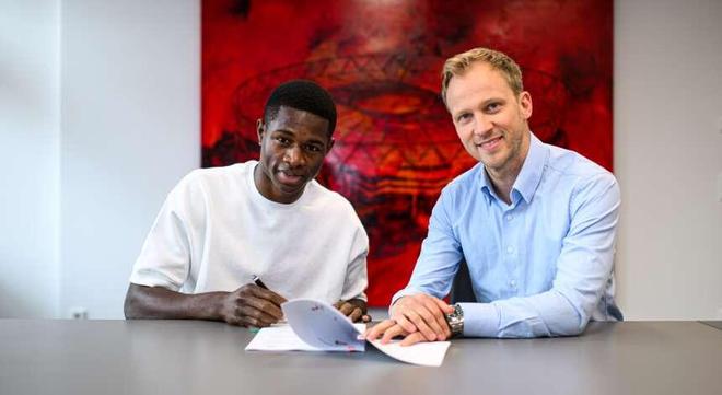 藥廠簽18歲喀麥隆前鋒科法內，轉會費500萬歐。