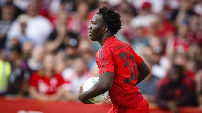 羅馬諾：伊蘭昆達轉會談判，沃特福德與拜仁深入階段。