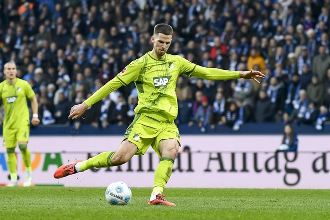 利茲聯與斯塔赫達成協議，霍村標價2000萬歐浮動。