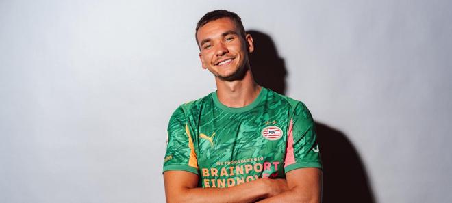 外媒：埃因霍芬購入勒沃門將科瓦日，防降級。