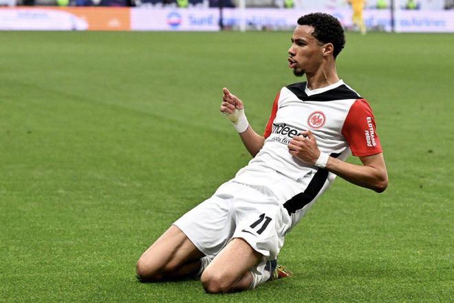 德名記：紐卡法蘭克福談判僵局，埃基蒂克傾向利物浦