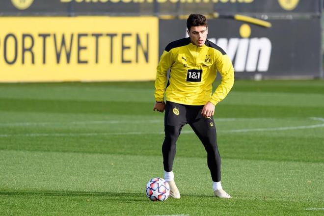 帕爾馬報價650萬歐+獎金求購雷納，與多特談判中。