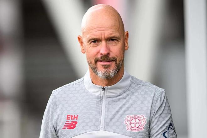 熱身賽敗北，U20隊5球大勝，滕哈赫執教首秀慘淡。