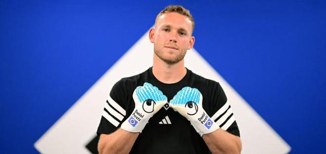 官方：拜仁門將佩雷茨租借至漢堡，一季合同