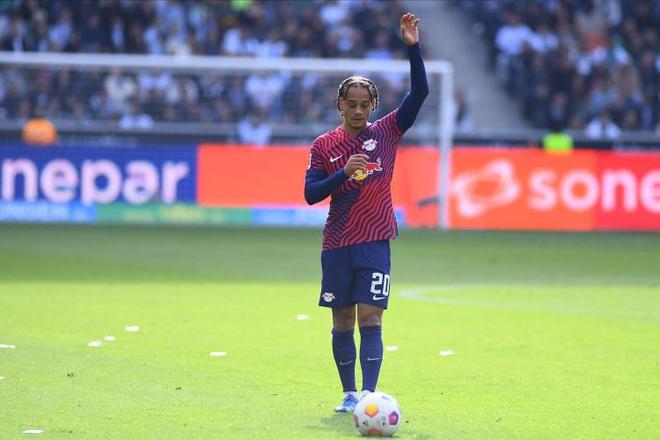 圖片報：切爾西熱門哈維-西蒙斯，拜仁暫無萊比錫接觸。