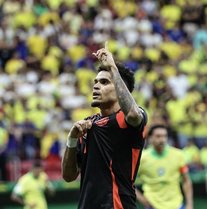 法媒：拜仁將報價7000萬歐+獎金求購迪亞斯，數小時內定奪。