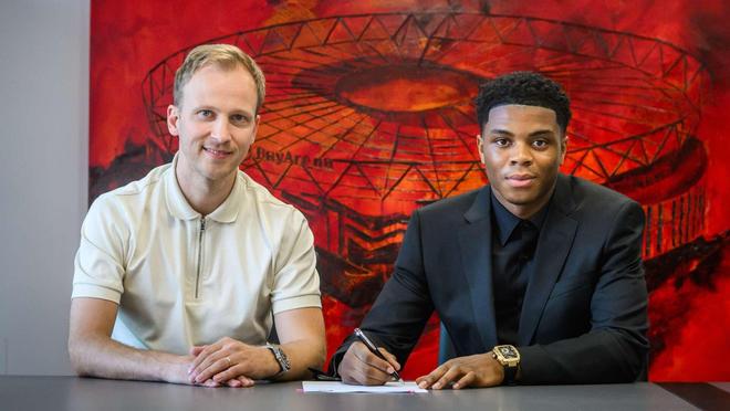 勒沃庫森簽魯普雷希特，曼城19歲前鋒，轉會費500萬鎊。