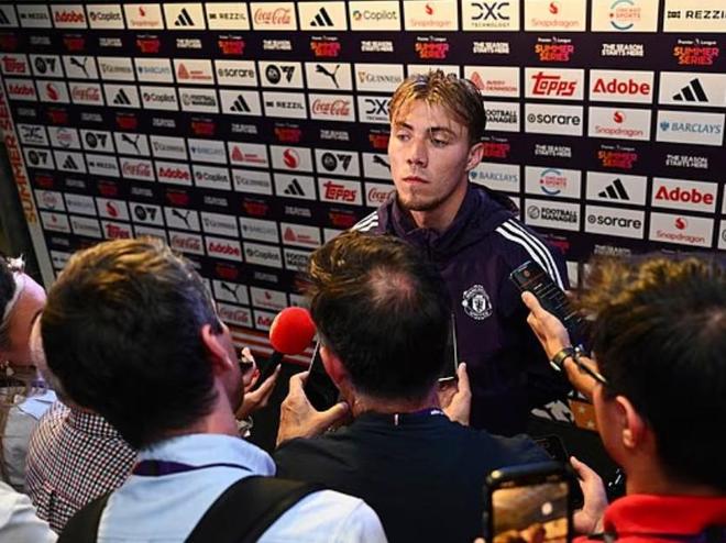 TA：曼聯(lián)耐心談謝什科，萊比錫與多特競逐霍伊倫。