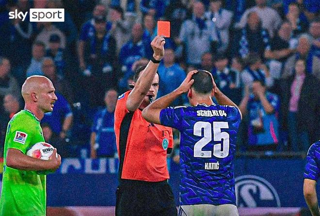 沙爾卡新援卡蒂奇首秀驚艷，首球首紅加腦震蕩！