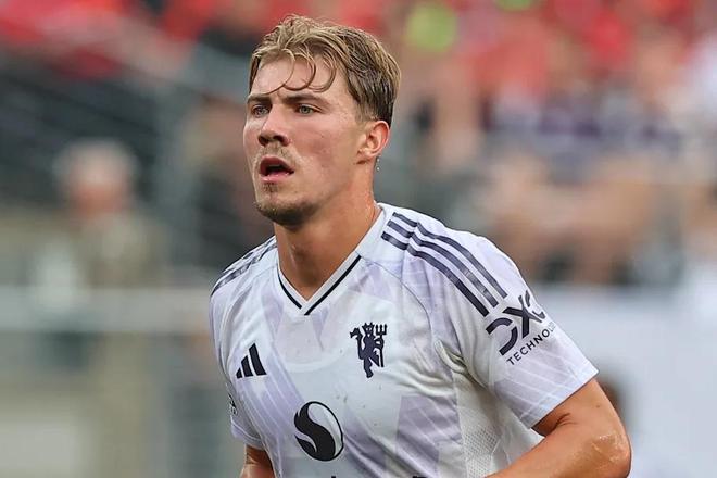 曼聯拋售霍伊倫德，萊比錫射手首選替代