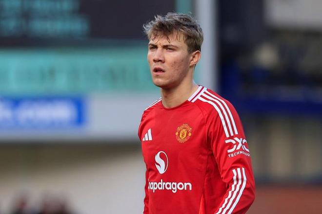 法爾克：滕哈赫不打算帶霍伊倫至藥廠，阿莫林或留替補塞斯科。