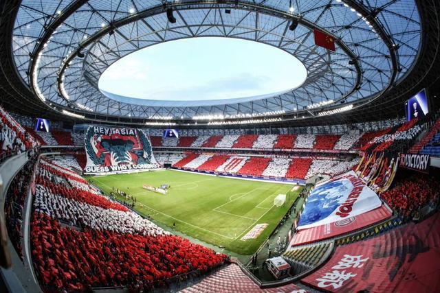 蓉城榮光！巨幅TIFO助力，四萬見證晉級亞冠，直通亞洲頂峰。