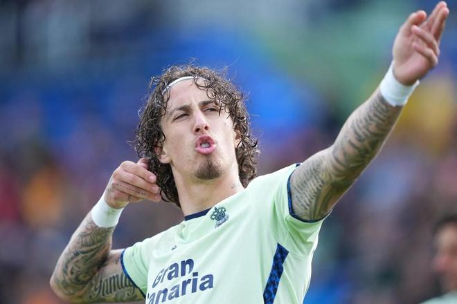 圖片報：萊、羅退，多特近簽法比奧-席爾瓦。