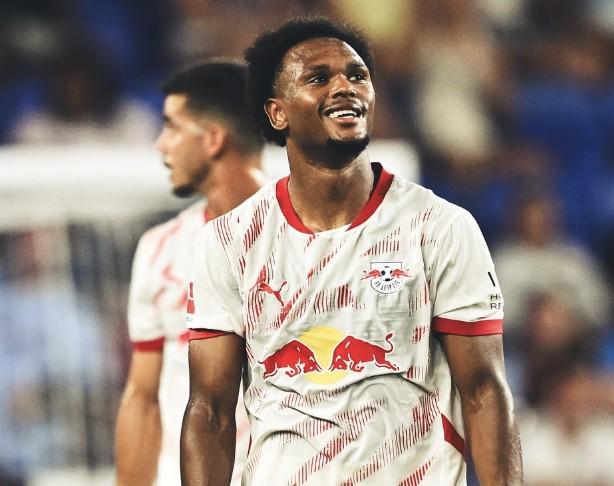 尤文新援奧蓬達告別萊比錫，感謝支持，一切順利。