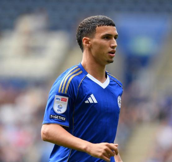 官方：萊城漢努斯租借斯圖加特，含買斷。